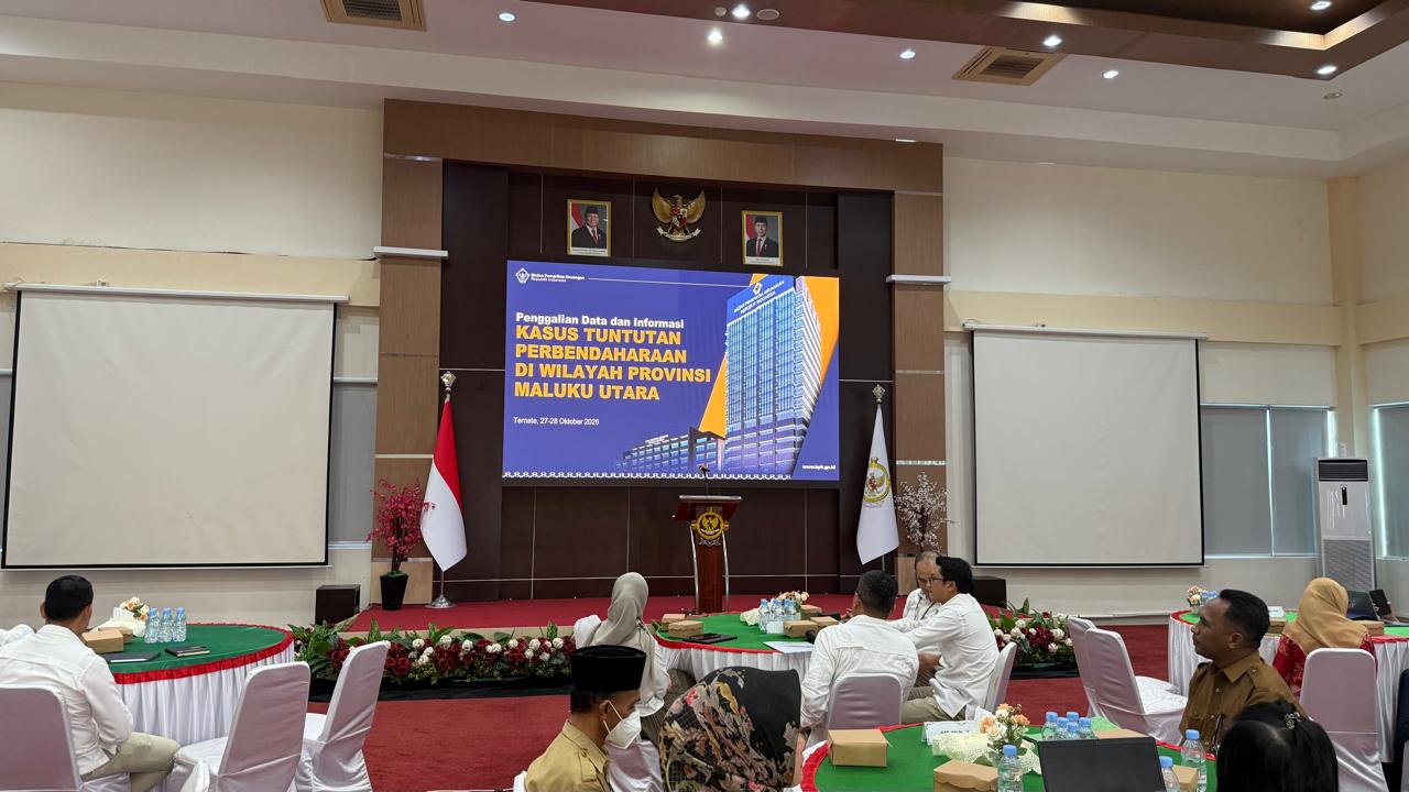 SEKDA HALTIM DAMPINGI INSPEKTORAT DAN BPKAD HADIRI KEGIATAN PERCEPATAN PENYELESAIAN KERUGIAN NEGARA DI BPK RI PERWAKILAN MALUKU UTARA